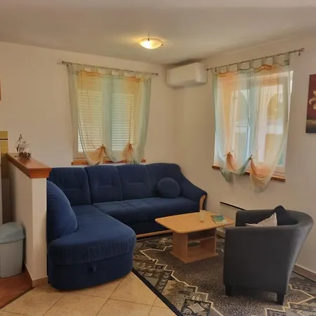 Apartment Clara With Terrace Porec